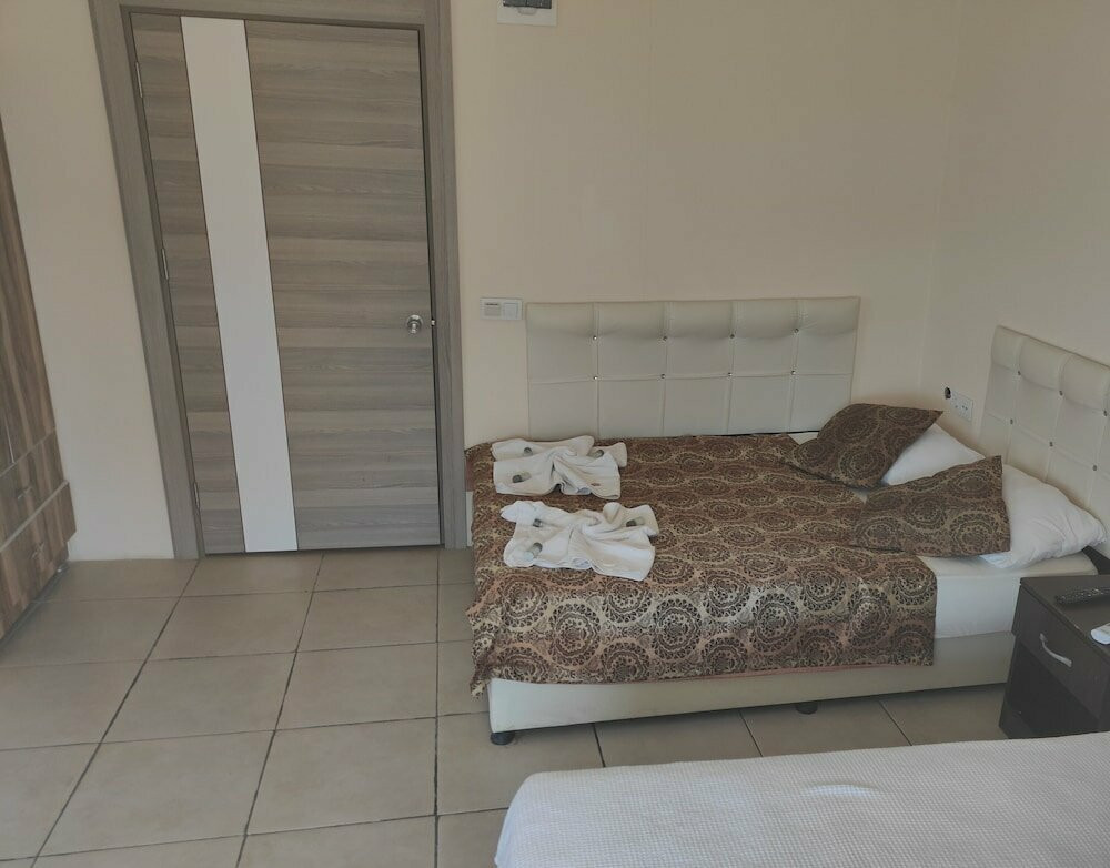 Romeo Beach Hotel 3*