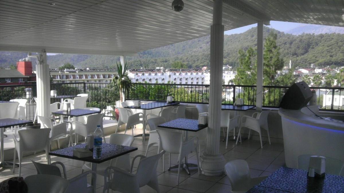 Romeo Beach Hotel 3*