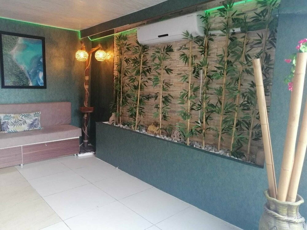 Romeo Beach Hotel 3*