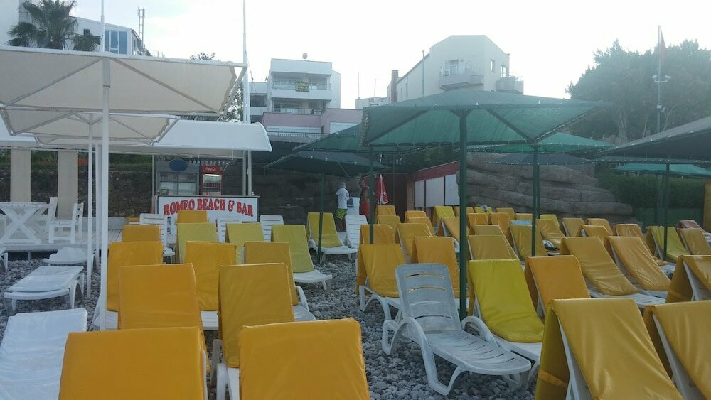 Romeo Beach Hotel 3*