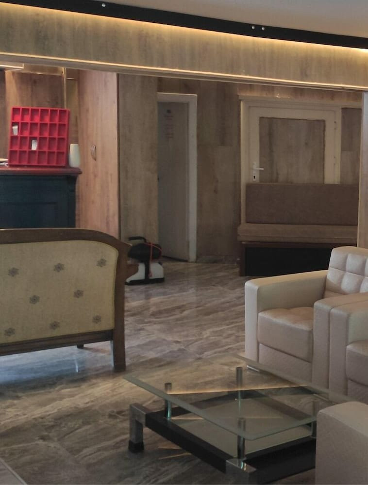 Romeo Beach Hotel 3*