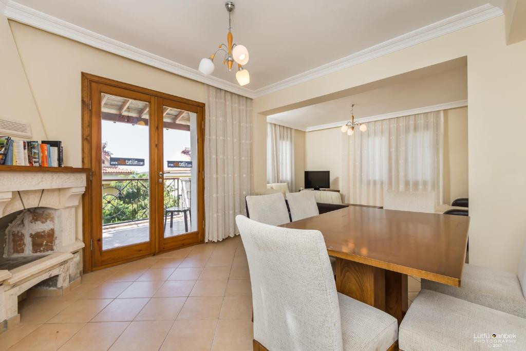 Perdikia Hill Family Resort 4*