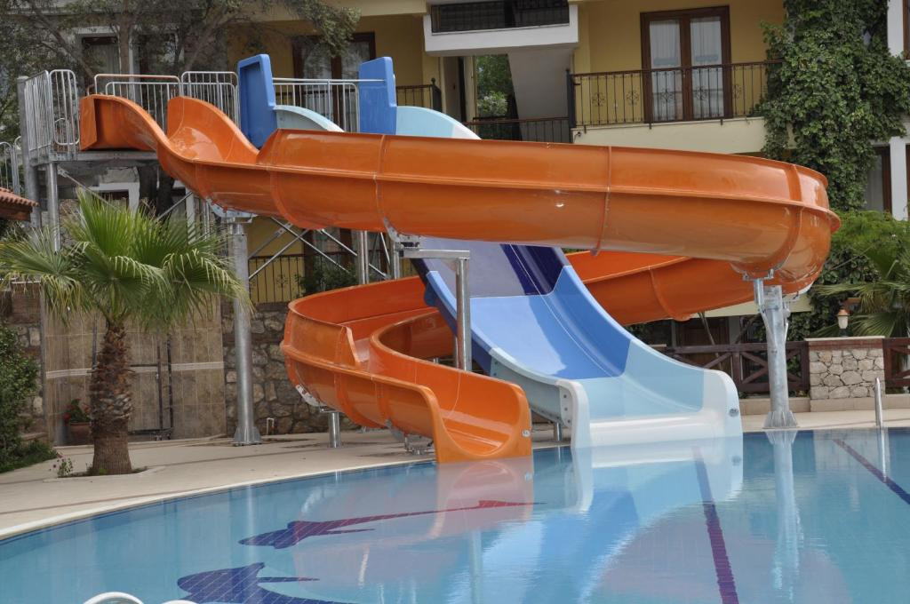 Perdikia Hill Family Resort 4*