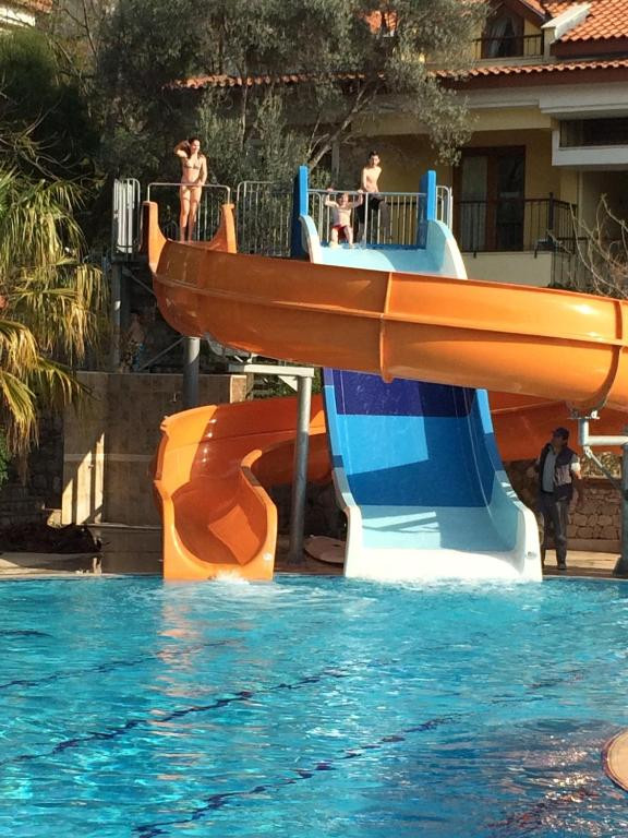 Perdikia Hill Family Resort 4*
