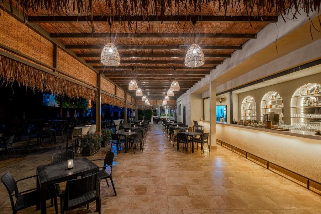 The Raga Side Fine Dining Adults Only 16+ 5*