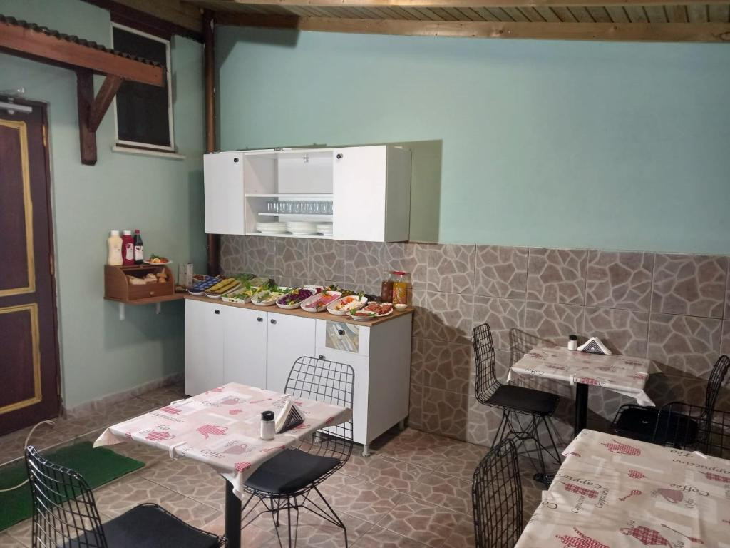 Emirhan Inn Apt 3*