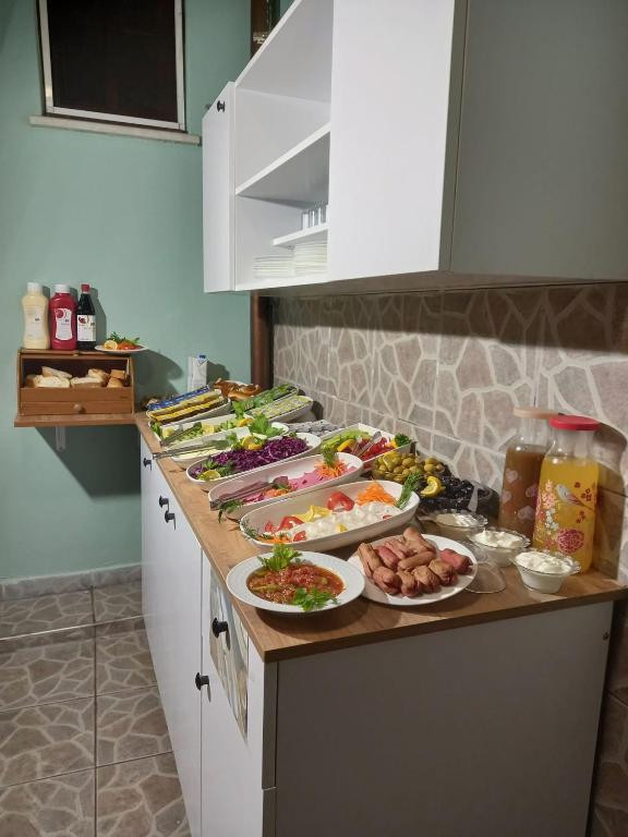 Emirhan Inn Apt 3*