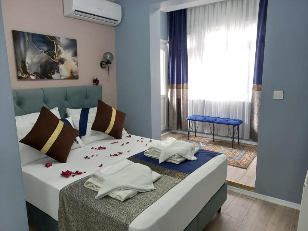 Emirhan Inn Apt 3*