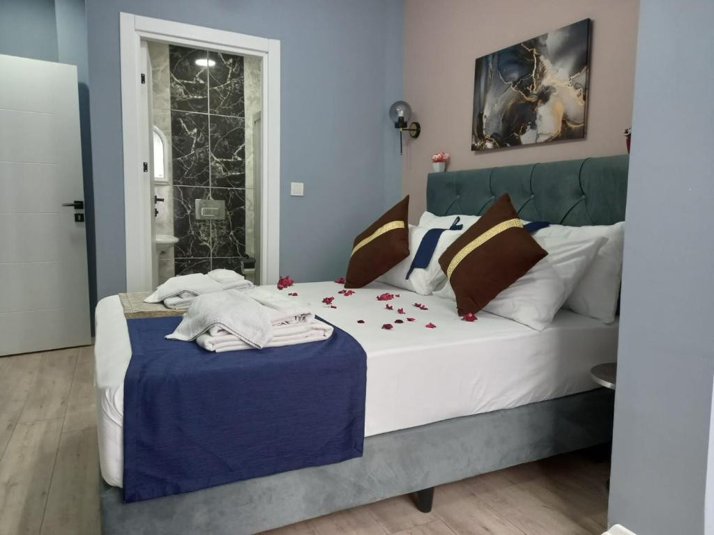 Emirhan Inn Apt 3*