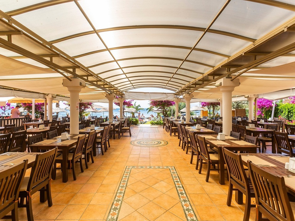 Sea Side Beach Club 3*