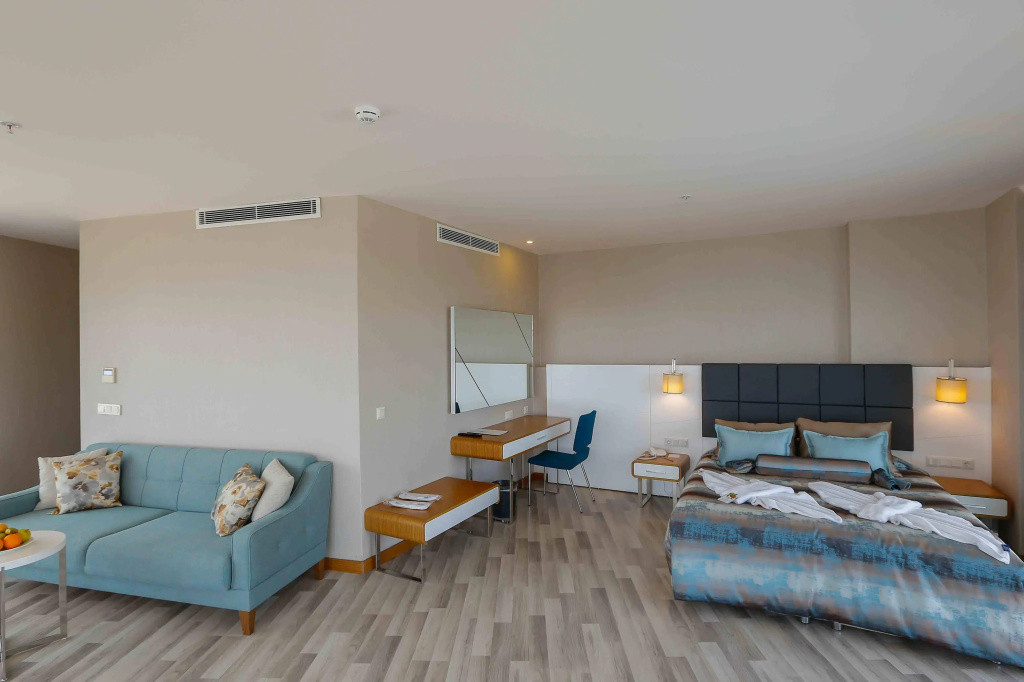 Xoria Deluxe Hotel 5*