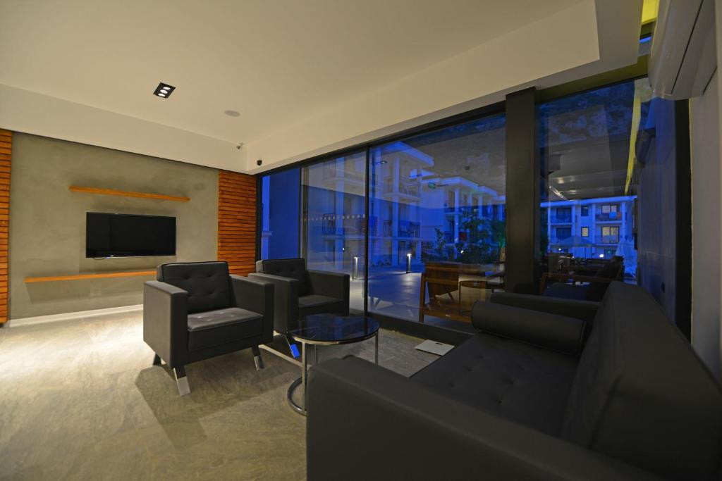 Belcekum Beach Hotel 4*