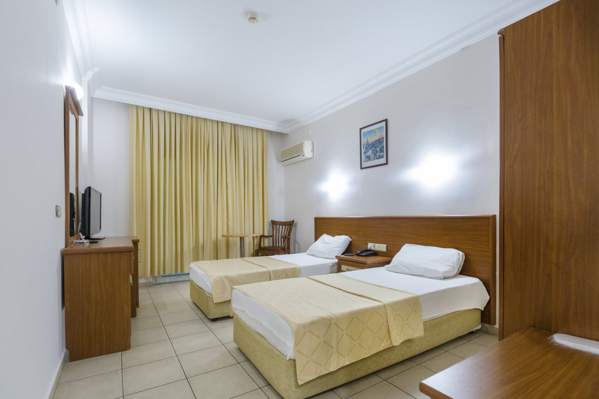 Alanya Beach 3*