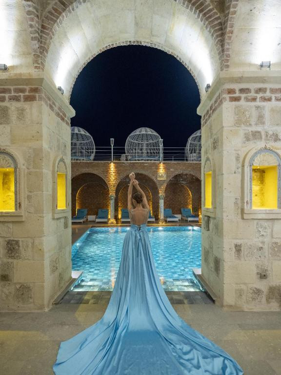 Elika Cave Suites 5*