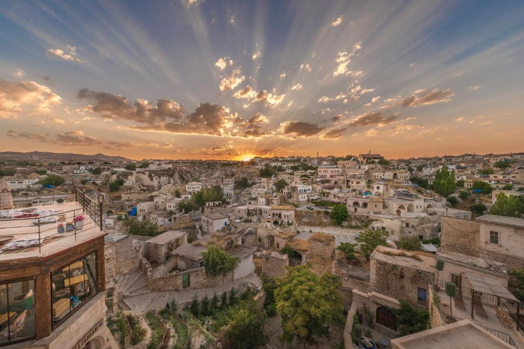 Elika Cave Suites 5*