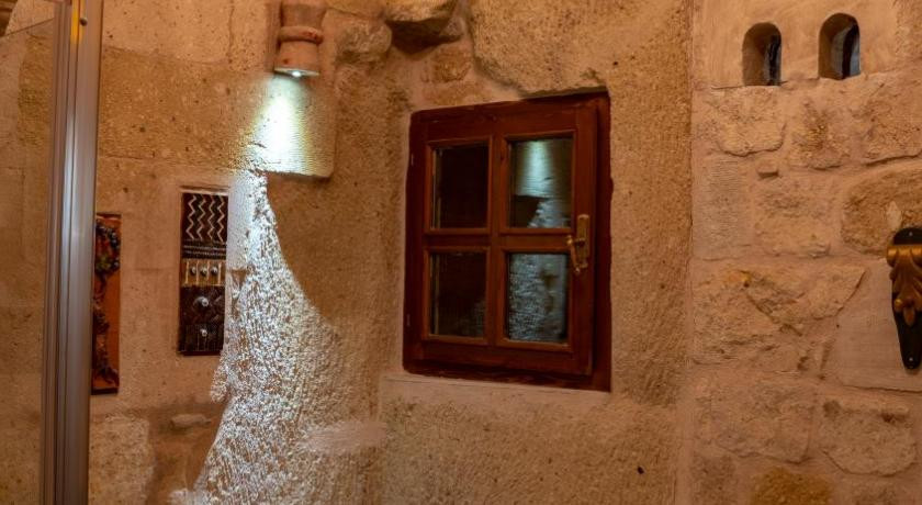 Elika Cave Suites 5*