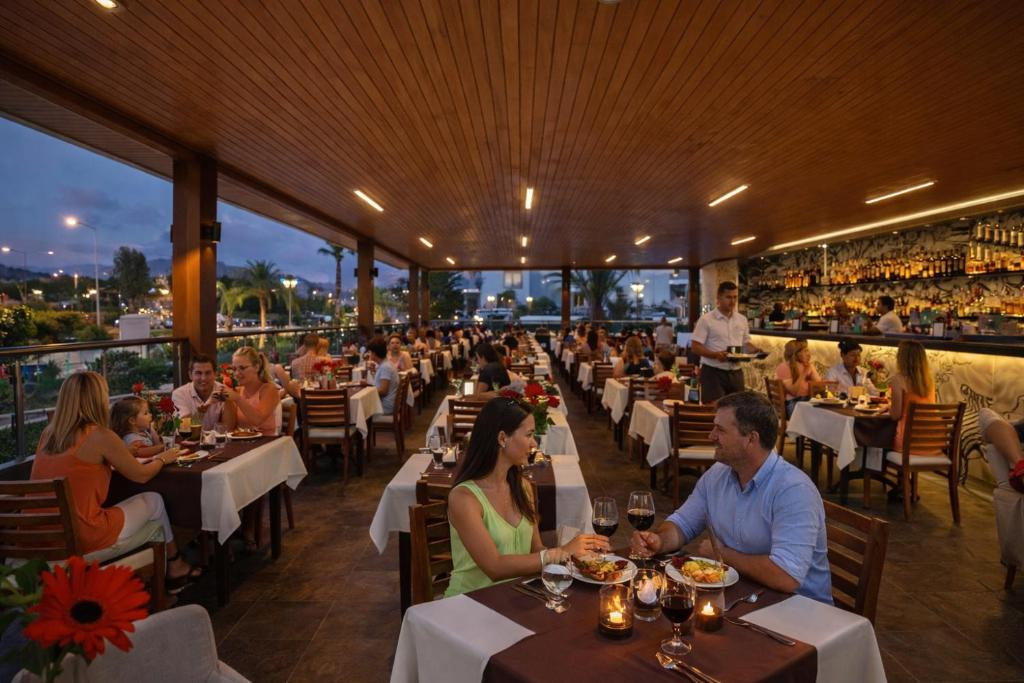 Oji Beach Hotel (Ex. Opia Boutique Hotel) 4*