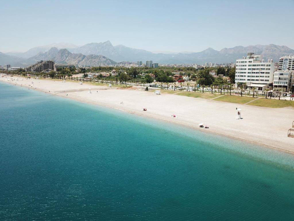 Acropol Beach 3*