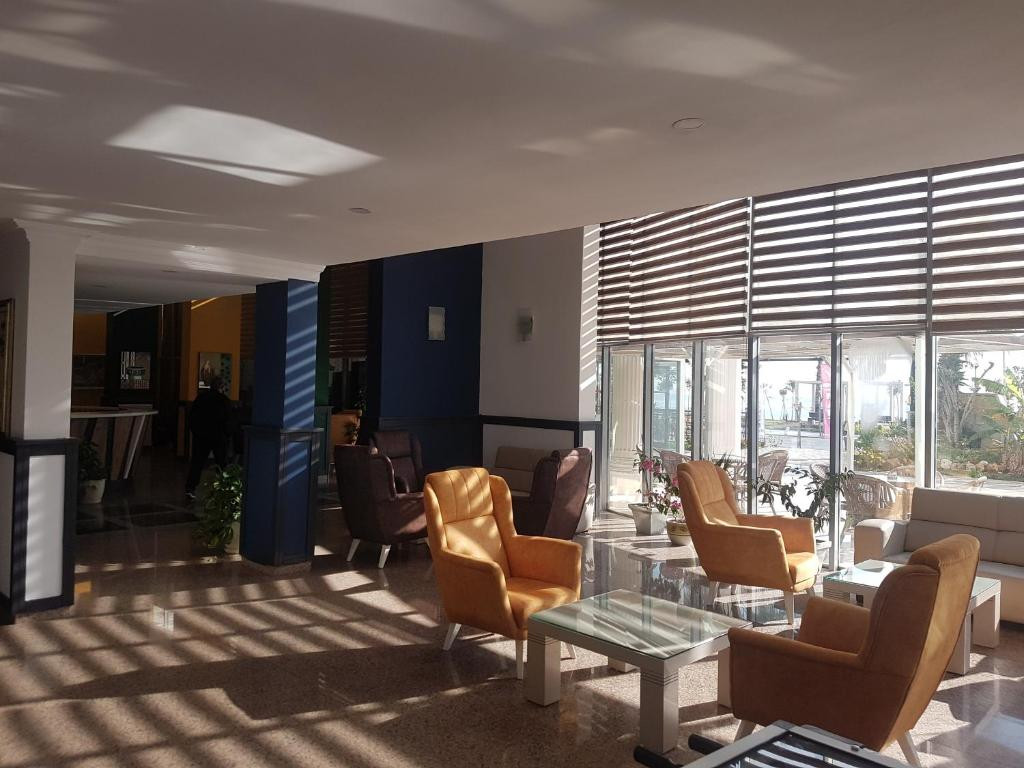 Acropol Beach 3*