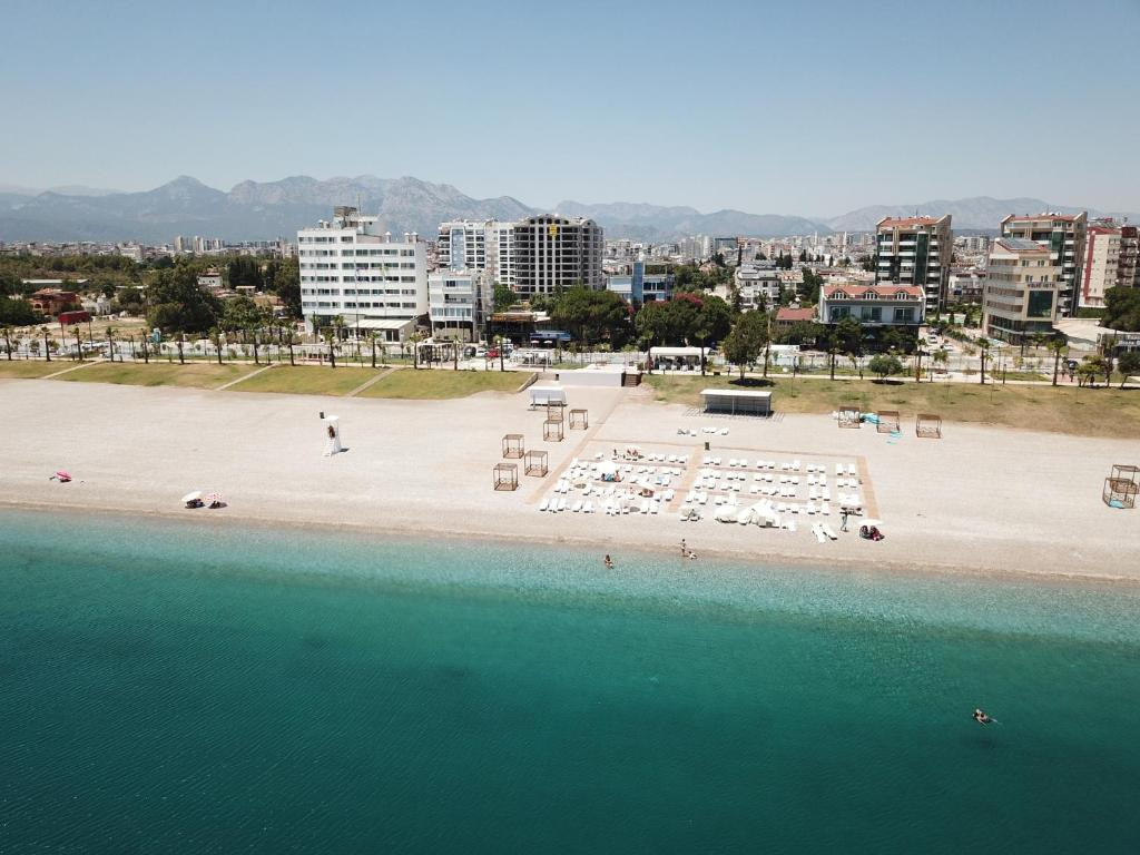 Acropol Beach 3*