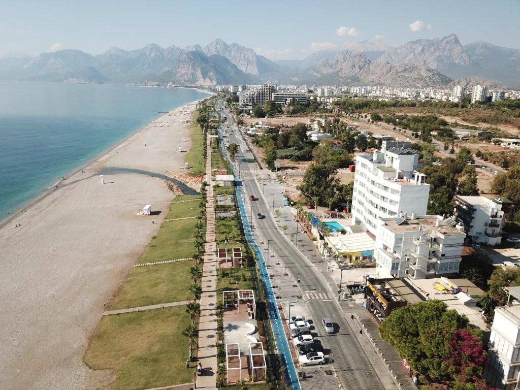 Acropol Beach 3*