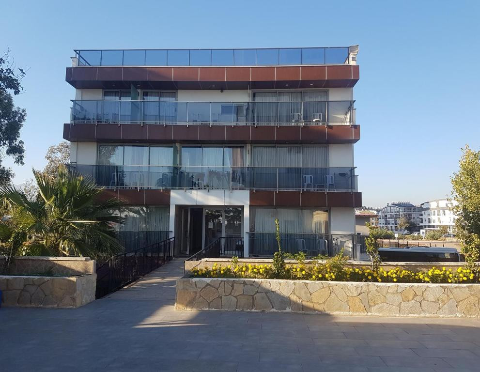 Acropol Beach 3*