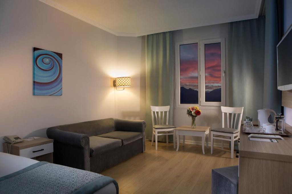 Adonis Hotel Antalya 4*