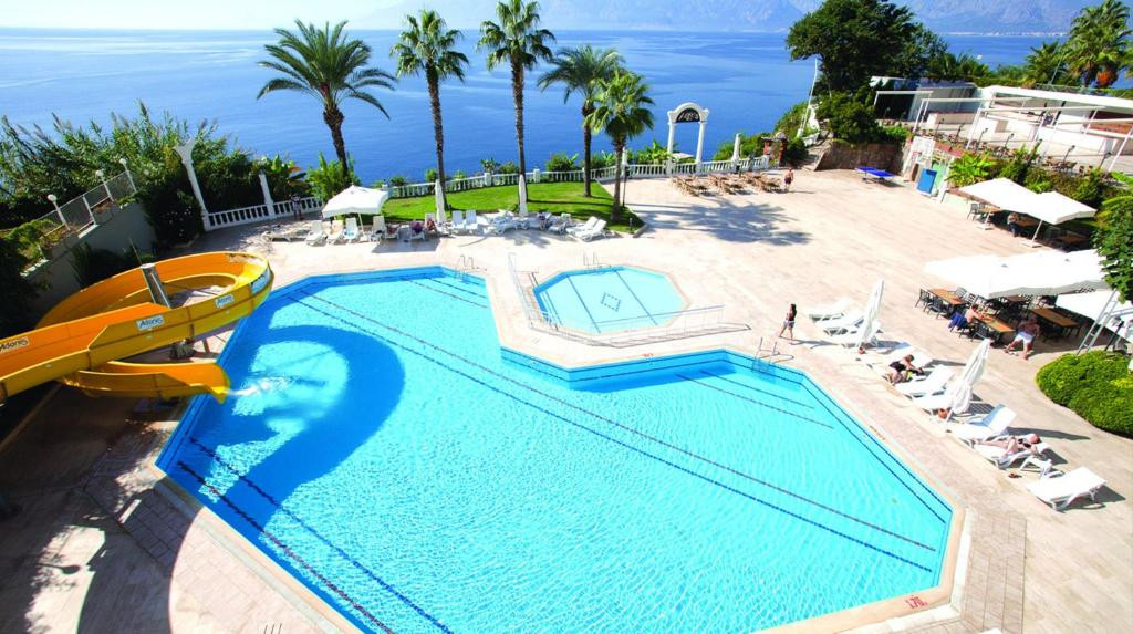 Adonis Hotel Antalya 4*
