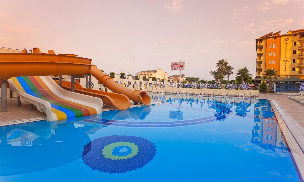 Arabella World Hotel 4*