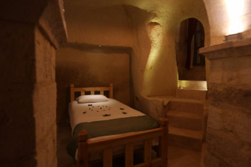 Abu Hayat Cave Suites 2*