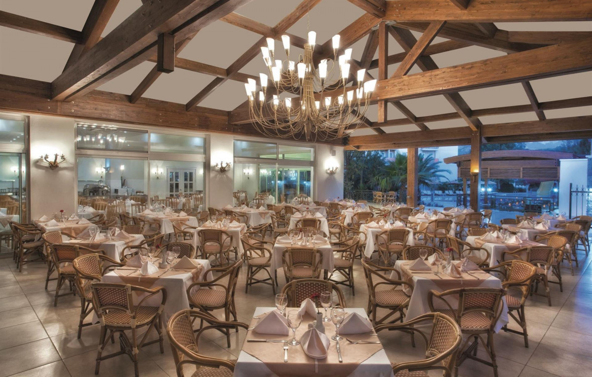 Akka Claros Hotel 4*