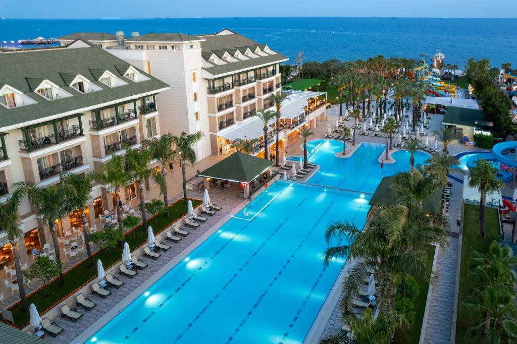 Dobedan Beach Resort Comfort (Ex. Alva Donna Beach Resort Comfort) 5*