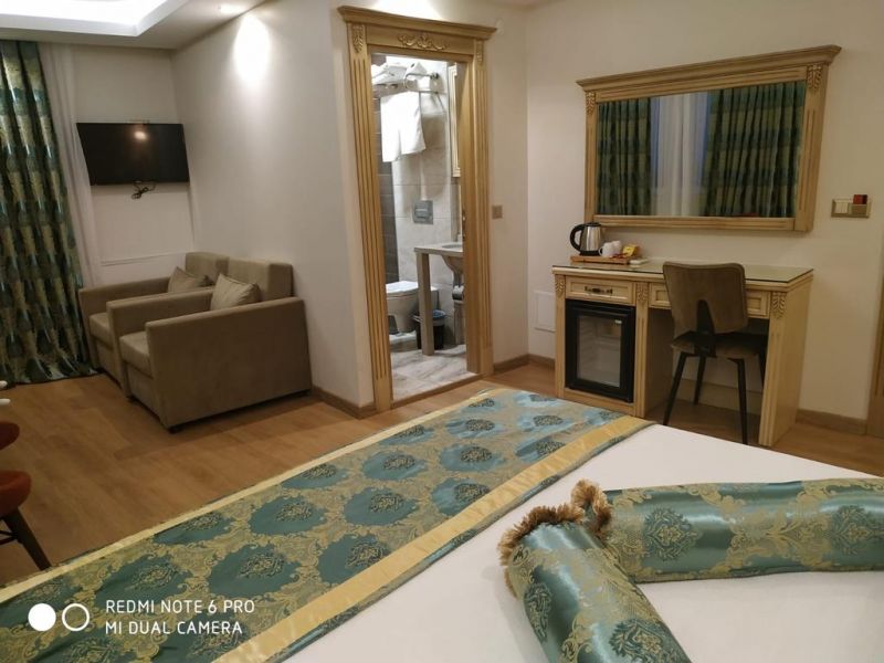 Apple Tree Hotel 3*
