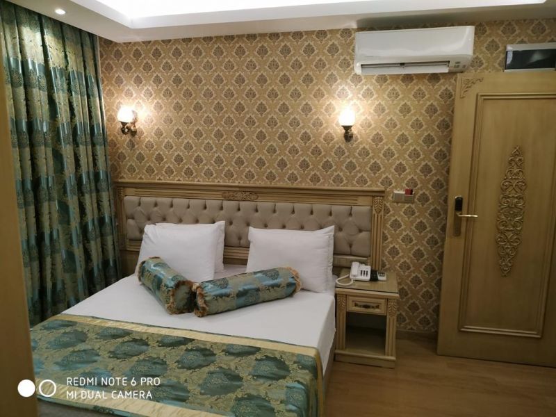 Apple Tree Hotel 3*