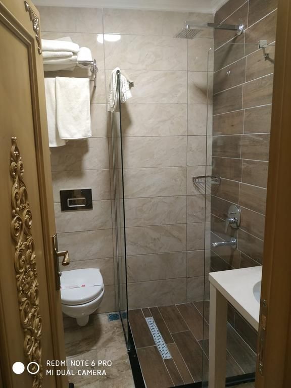 Apple Tree Hotel 3*