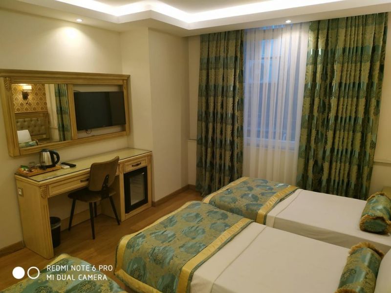 Apple Tree Hotel 3*