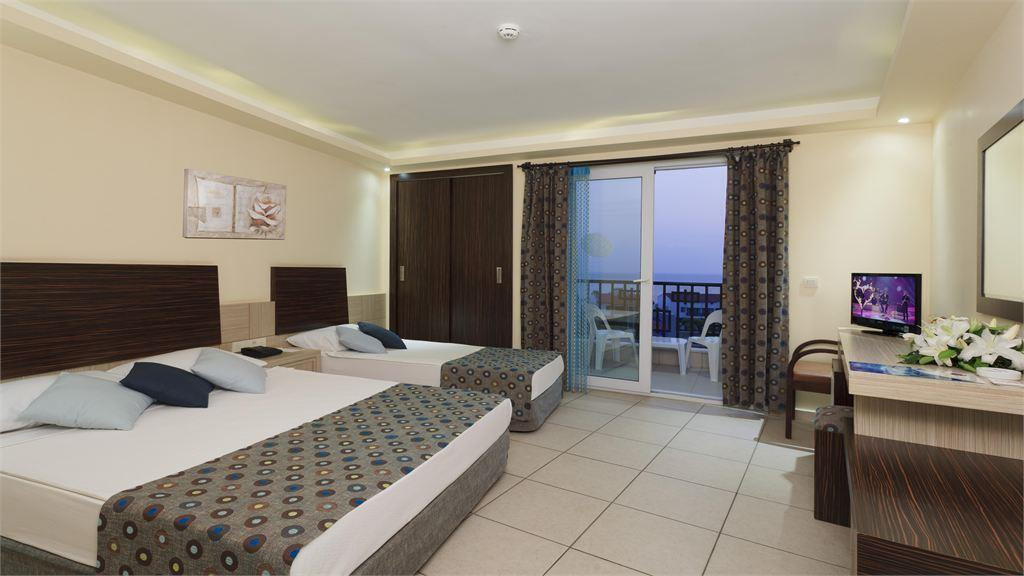 Arabella World Hotel 4*