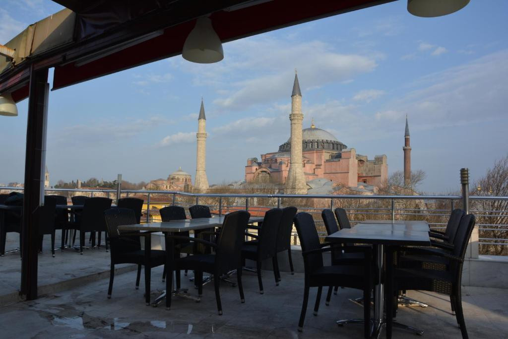 Ares Hotel Istanbul 3*