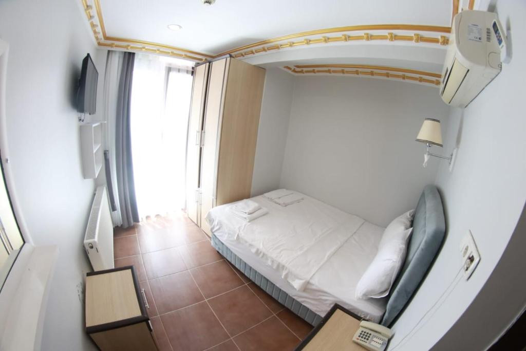 Ares Hotel Istanbul 3*