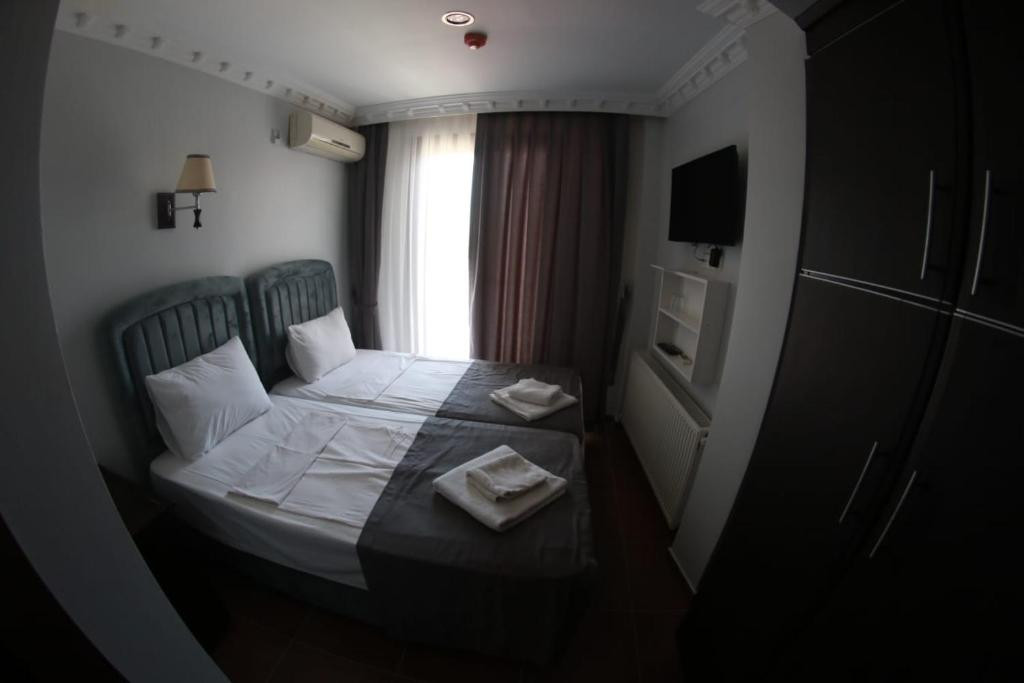 Ares Hotel Istanbul 3*