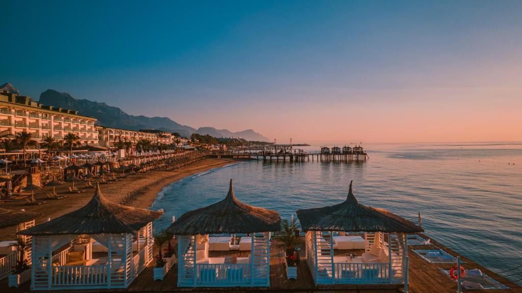 Corendon Playa Kemer (Ex. Grand Park Kemer) 5*
