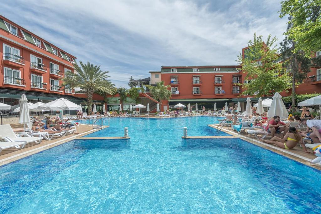 Asdem Park 4*