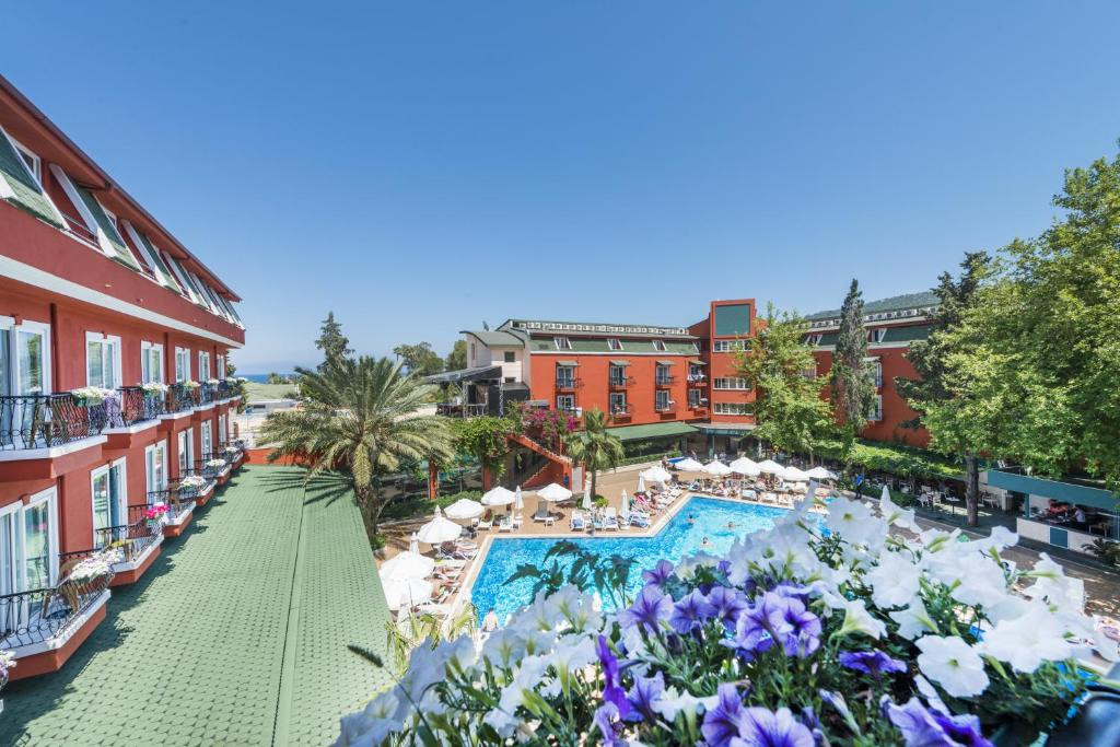Asdem Park 4*