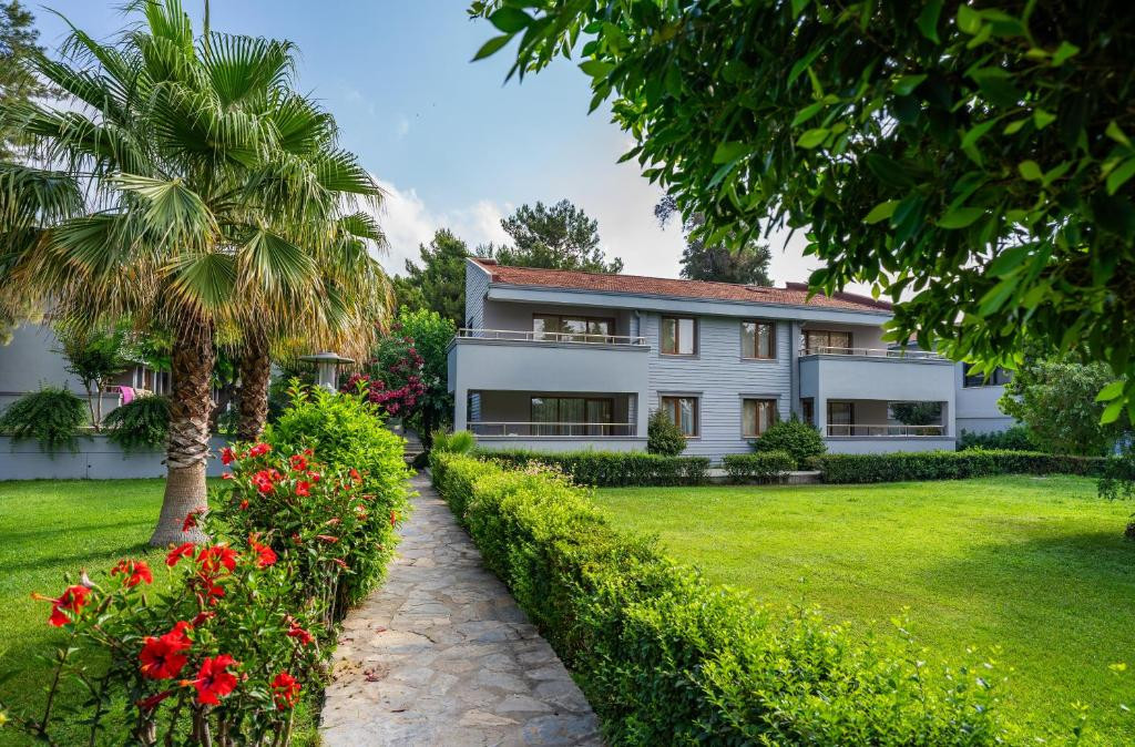 Master Family Club (Ex. Aska Costa Holiday Club) 5*