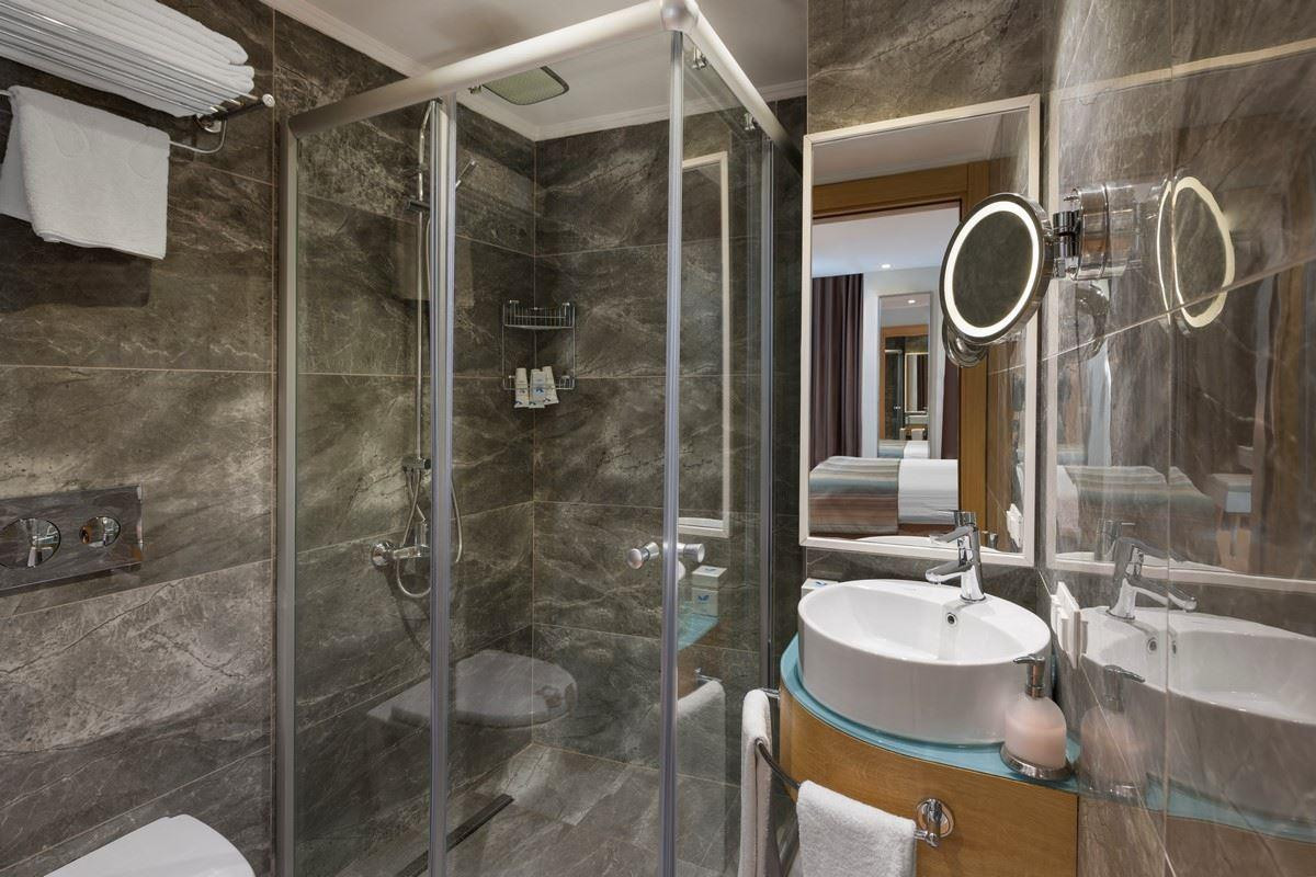 Aska Lara River Suite 5*