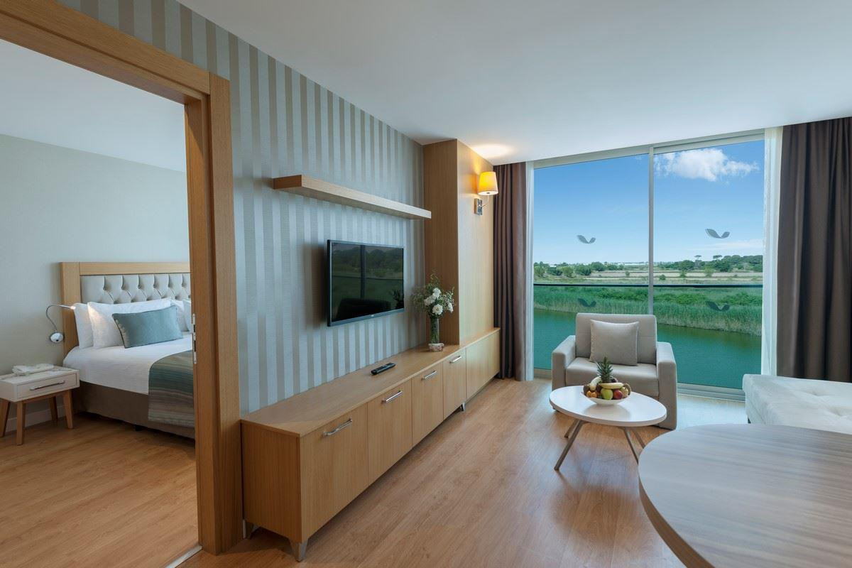 Aska Lara River Suite 5*