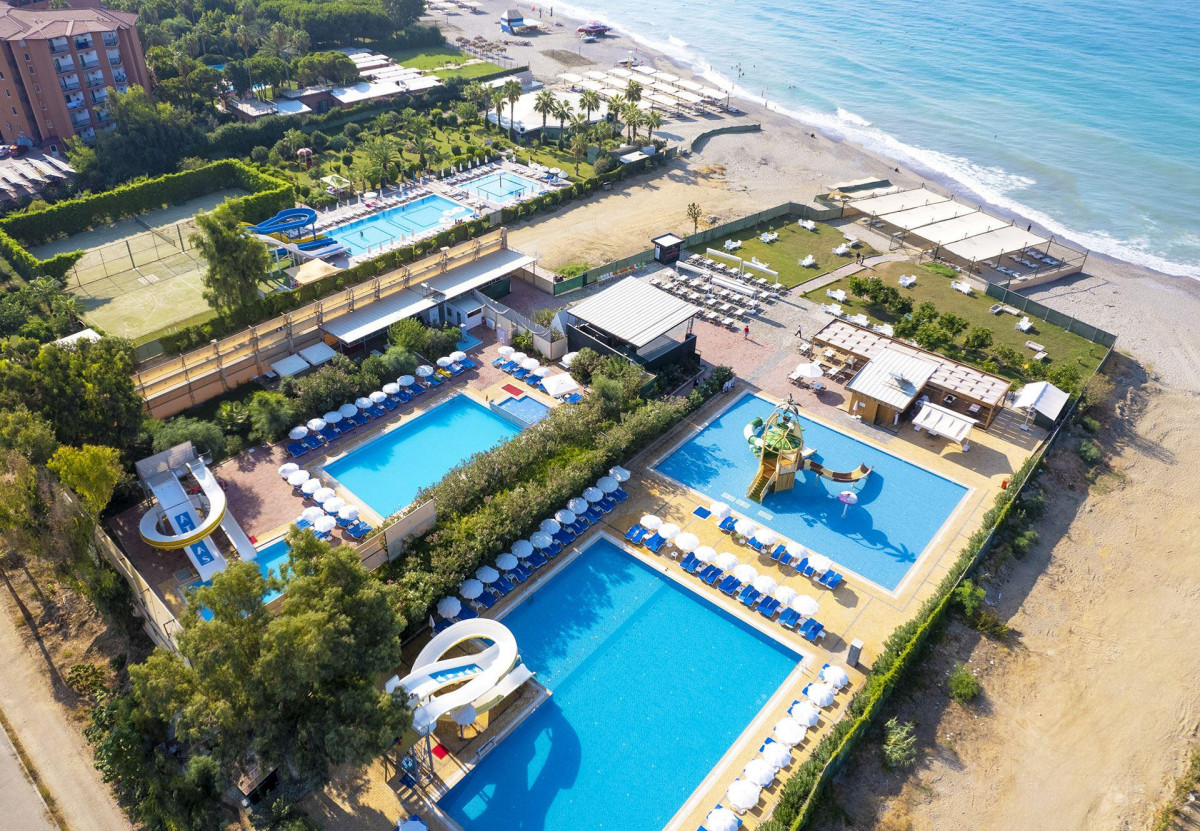 Atlas Beach 4*