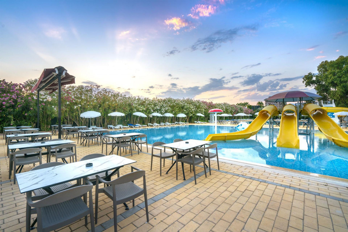 Atlas Beach 4*