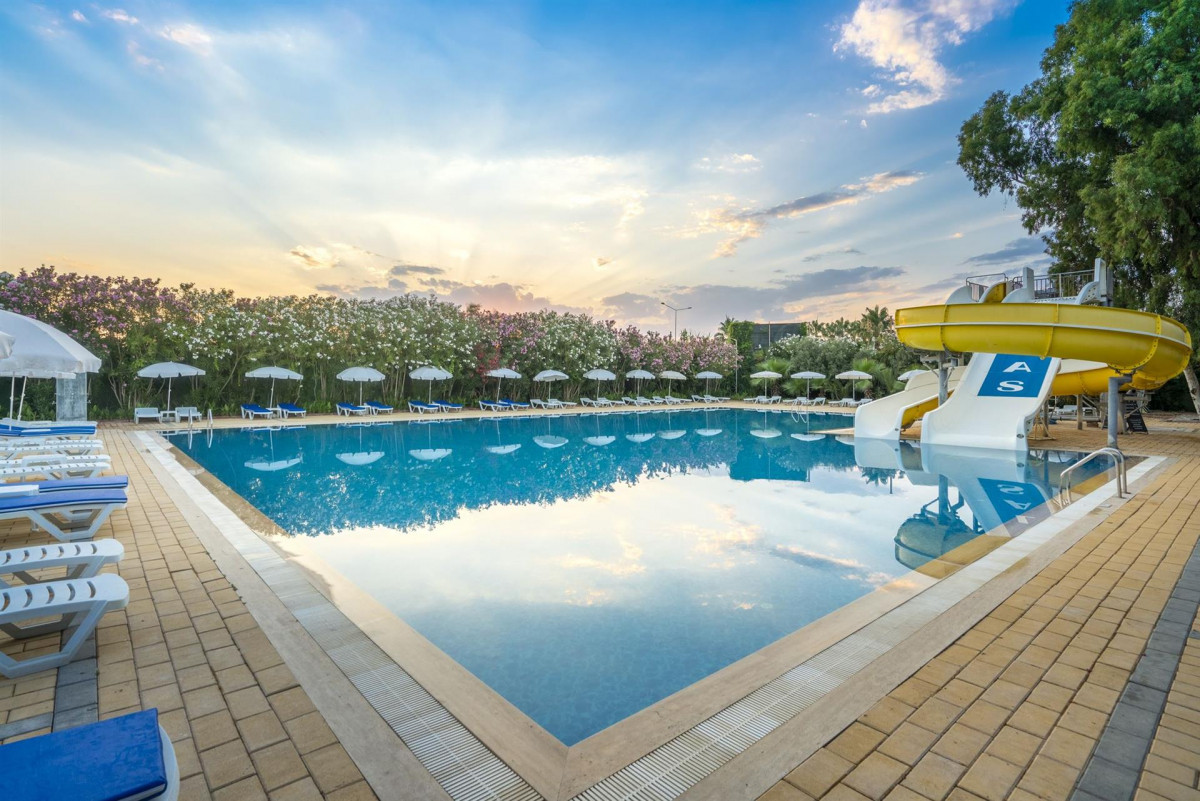 Atlas Beach 4*