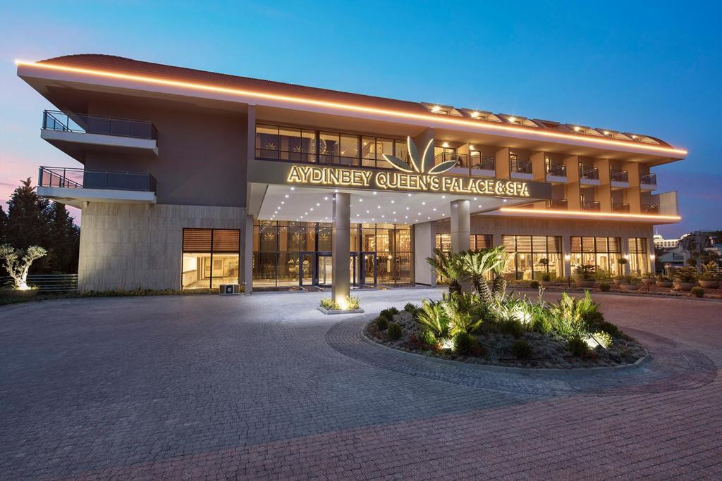 Aydinbey Queens Palace & Spa 5*